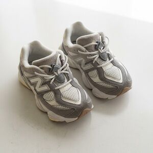 New Balance 9060 Kids Gray and White Sneakers. Size 8